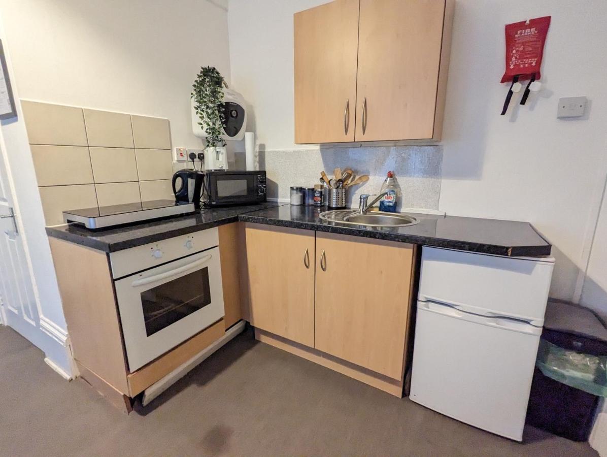 1 Bedroom Studio In A Supurb Area Of カーディフ エクステリア 写真